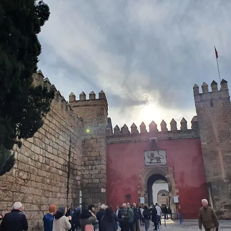 Penzion Puerta Carmona 2*