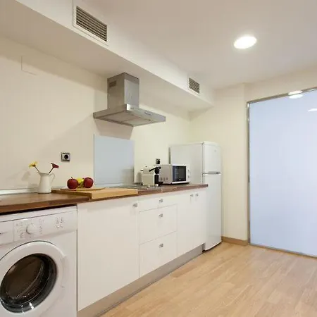 Ole - Albareda 24 Apartment