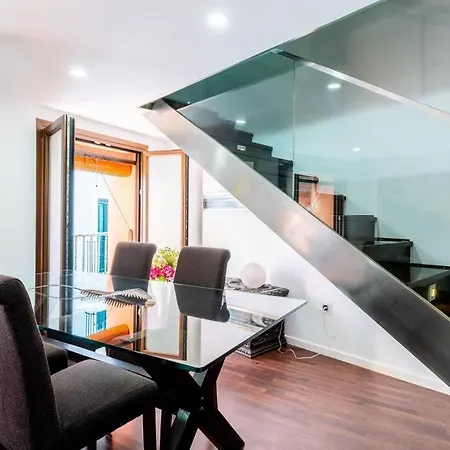 Fr26 Luxurious Apartment, 2 Minutes From Cathedral Apartment