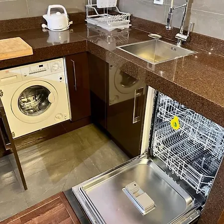 Fr26 Luxurious Apartment, 2 Minutes From Cathedral *