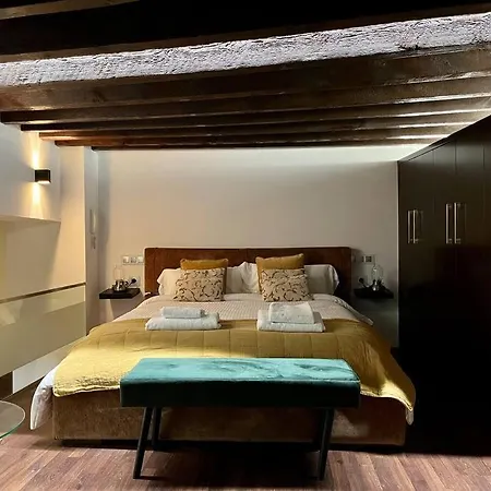 Apartment Fr26 Luxurious Apartment, 2 Minutes From Cathedral
