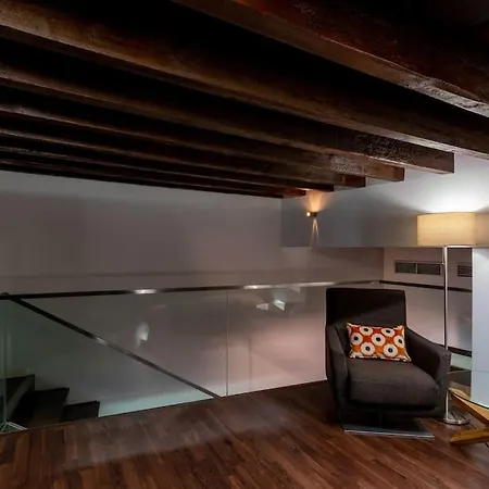 Fr26 Luxurious Apartment, 2 Minutes From Cathedral Apartment *