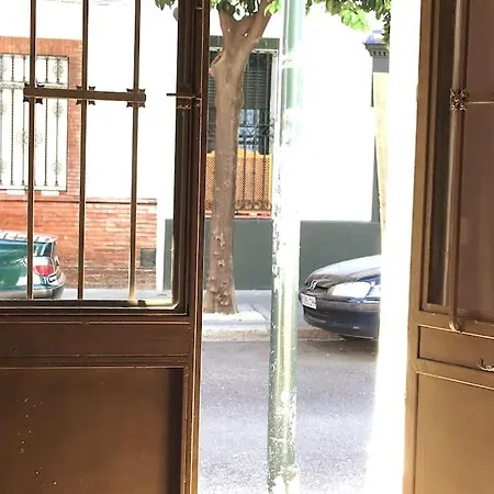 Privada E Independiente En Triana Apartment