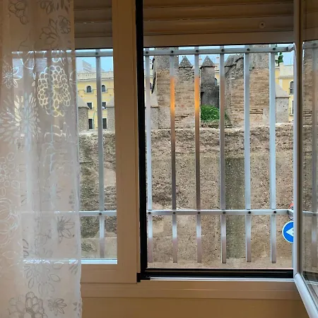 Piso Muralla Macarena Apartment