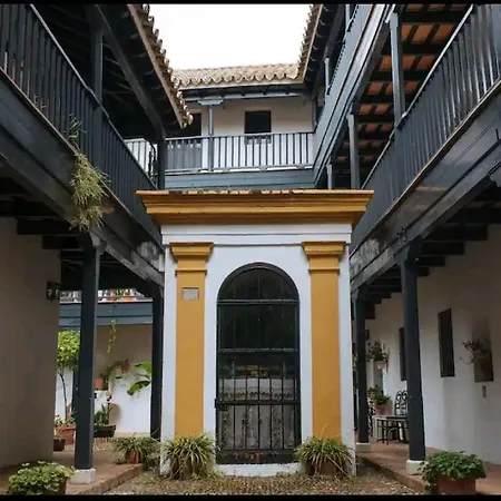 Appartamento En Monumento Historico Nacional Corral Del Conde-duque De Olivares