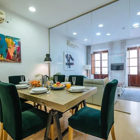 Homeyseville-amazing Views Cathedral Tomas De Ibarra - 8 Pax, Parking Optional Apartment