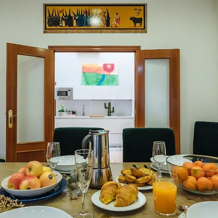 Homeyseville-amazing Views Cathedral Tomas De Ibarra - 8 Pax, Parking Optional Seville