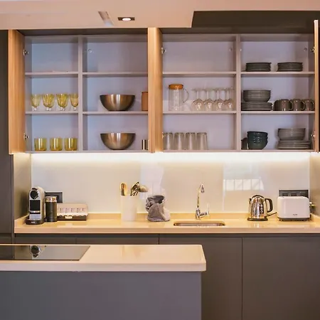 Modern And Luxury- 2bd 2bth- Socorro Seville