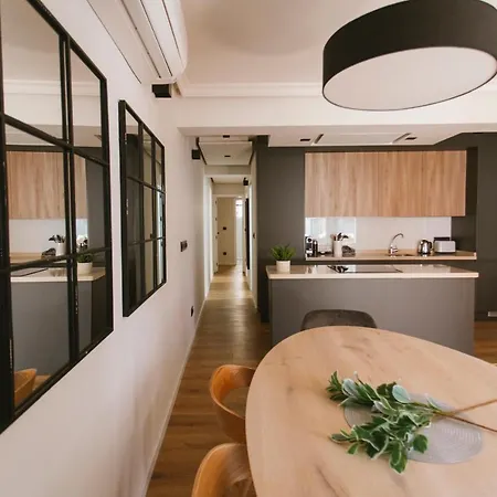 Modern And Luxury- 2bd 2bth- Socorro Apartment