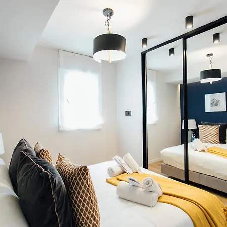Modern And Luxury- 2bd 2bth- Socorro *