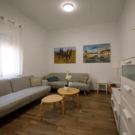 Rentalsevilla Luminoso Apartamento Por Casa Pilatos Apartment *