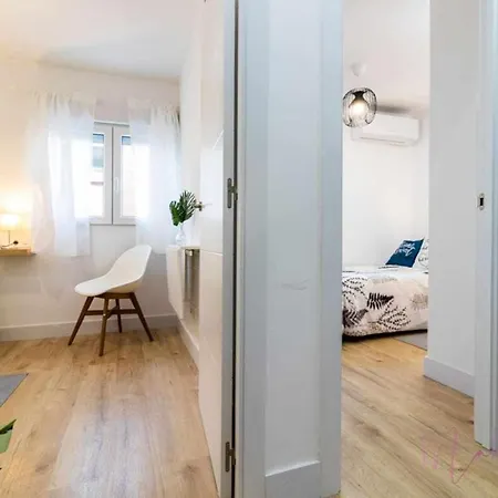 2 Apartamento En Estadio Sevilla 6 Plazas 3 Hab Y Metro Seville