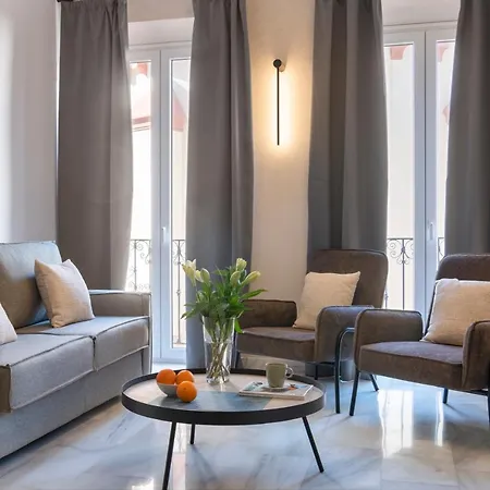 Appartement Magno San Gil - Shared Jacuzzi