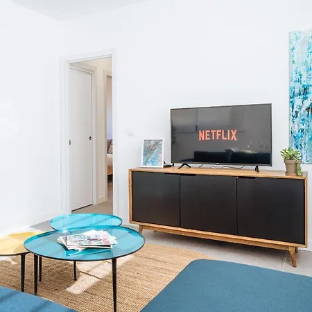 Urban Pulses Nervion Apartment *