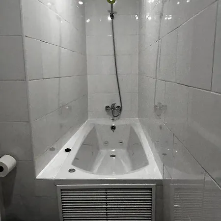 #1# Estudio Sevilla Centro Banera Hidromasaje *