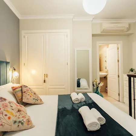 Apartment Comfortable Duplex- 1bd 2bth- Dean Miranda