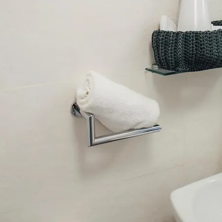 Apartment Comfortable Duplex- 1bd 2bth- Dean Miranda *