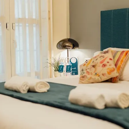 Apartment Comfortable Duplex- 1bd 2bth- Dean Miranda