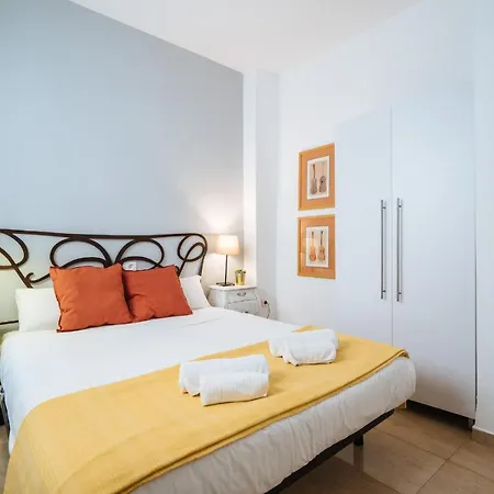 Vakantiehuis Homeyseville-preciosa Casa Independiente Alfalfa, Parking Optional Sevilla