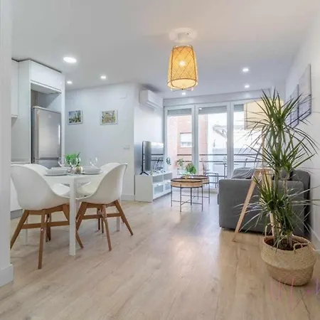 2 Apartamento En Estadio Sevilla 6 Plazas 3 Hab Y Metro Apartment *