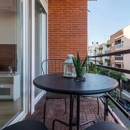 2 Apartamento En Estadio Sevilla 6 Plazas 3 Hab Y Metro Seville