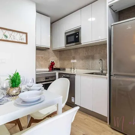 2 Apartamento En Estadio Sevilla 6 Plazas 3 Hab Y Metro * Seville