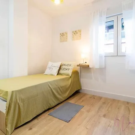 2 Apartamento En Estadio Sevilla 6 Plazas 3 Hab Y Metro * Seville