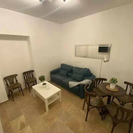 Casa Rodrigo De Triana Primero B * Seville