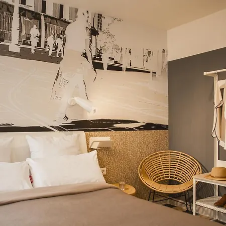 Guest house Select Tetuan Seville