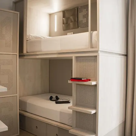 Room00 Salvador بيت شباب *