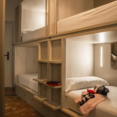 Room00 Salvador بيت شباب