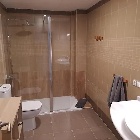 Apartment First Floor Near Macarena Church *