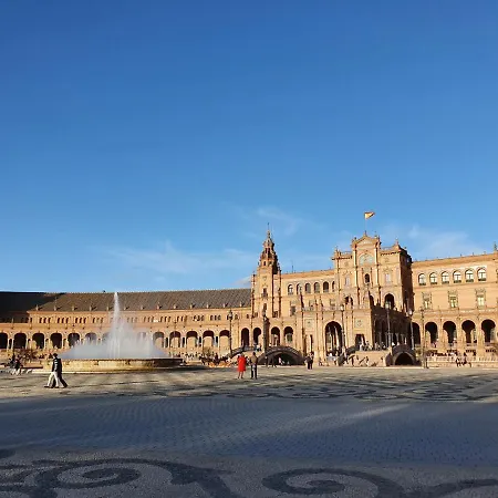 Puerta Carmona