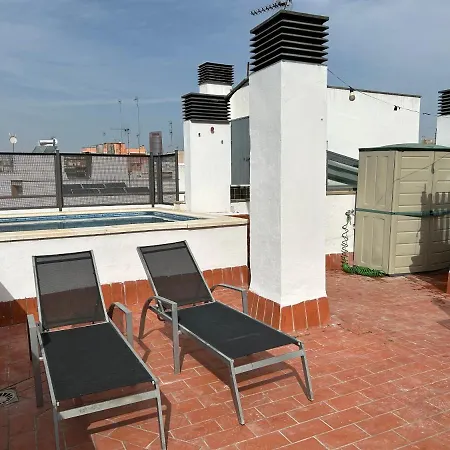 Atico Triana Con Piscina Privada Apartment