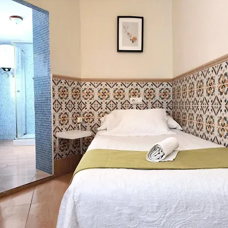 Perez Montilla 2*