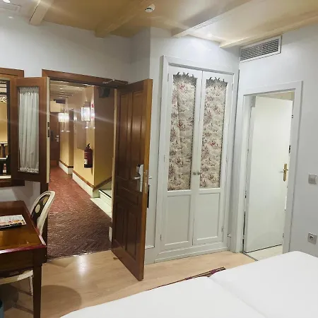 Sacristia De Santa Ana Hotel