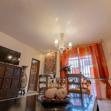 Rentalsevilla Nepal Seville
