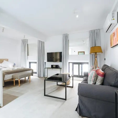 Montevideo 6 * Sevilla
