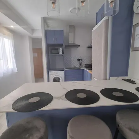 Deluxe En Triana Apartment