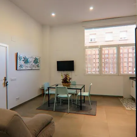 Apartment Luminoso Apartamento En El Corazon De Triana