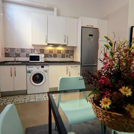 Luminoso Apartamento En El Corazón De Triana
