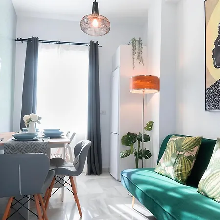 Downtown With Private Terrace & Jacuzzi Apartment *