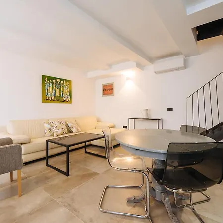 Montevideo 6 Apartment *