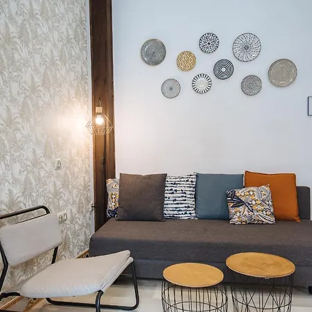 Homeyseville-preciosa Casa Santa Cruz 7pers Parking Optional Apartment