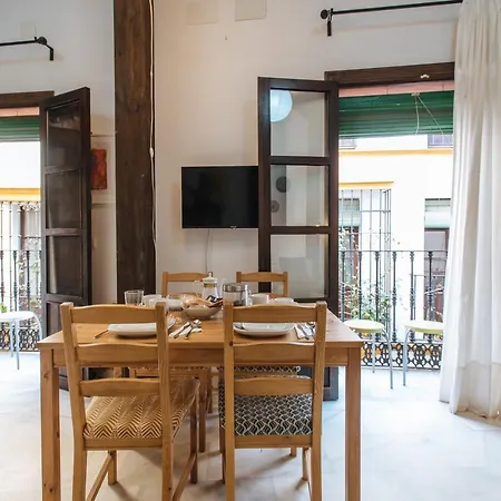 Apartment Homeyseville-preciosa Casa Santa Cruz 7pers Parking Optional *