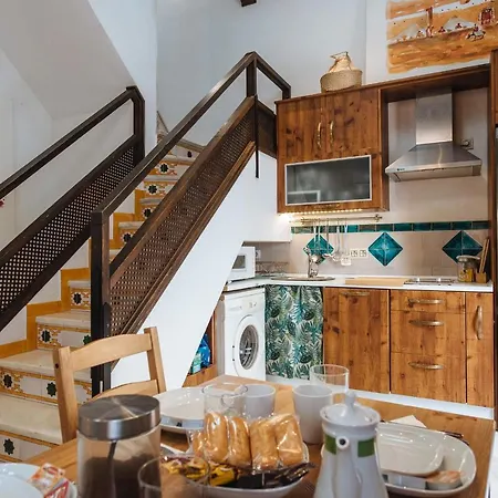 Homeyseville-preciosa Casa Santa Cruz 7pers Parking Optional Apartment Seville