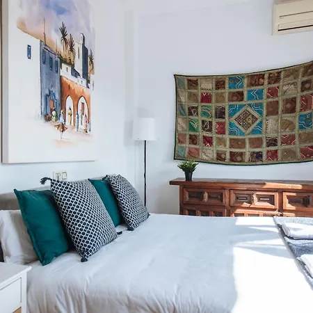 Homeyseville-preciosa Casa Santa Cruz 7pers Parking Optional Apartment