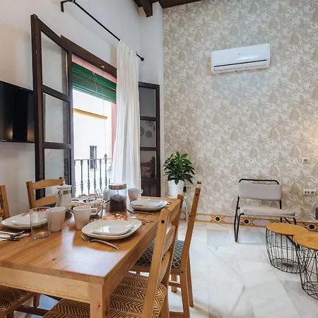 Homeyseville-preciosa Casa Santa Cruz 7pers Parking Optional Apartment *