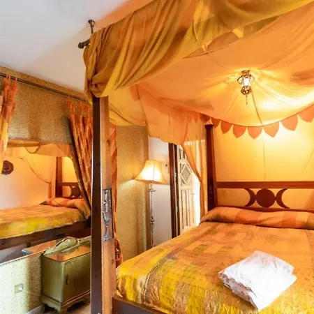 Rentalsevilla Nepal Apartment Seville
