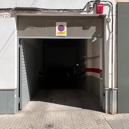 Piso Nuevo En Triana Siviglia